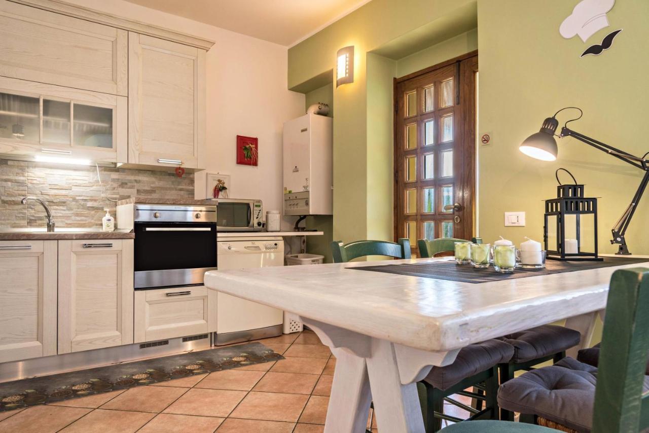 Tinas Yellow Home Leggiuno Exterior foto